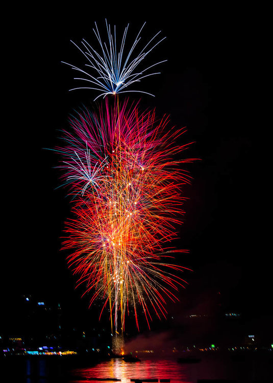 Fireworks2-0194-1.jpg