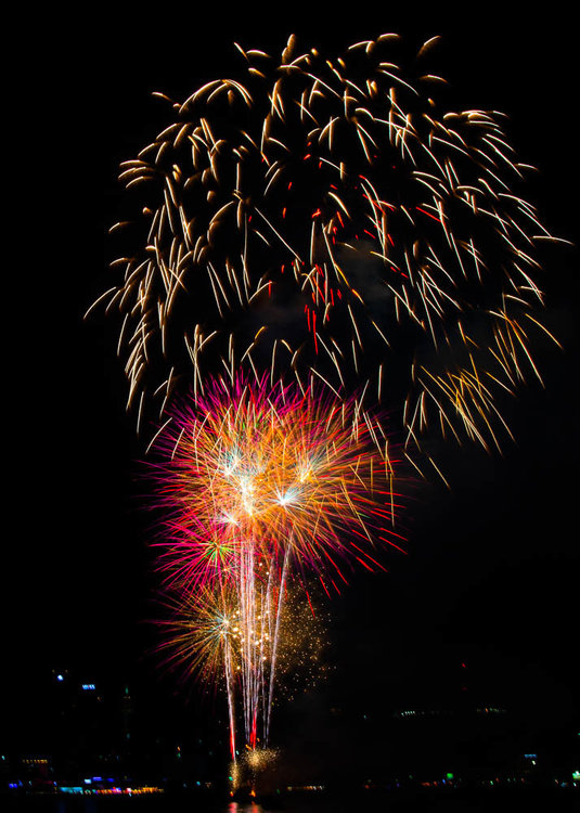Fireworks2-0213-1.jpg