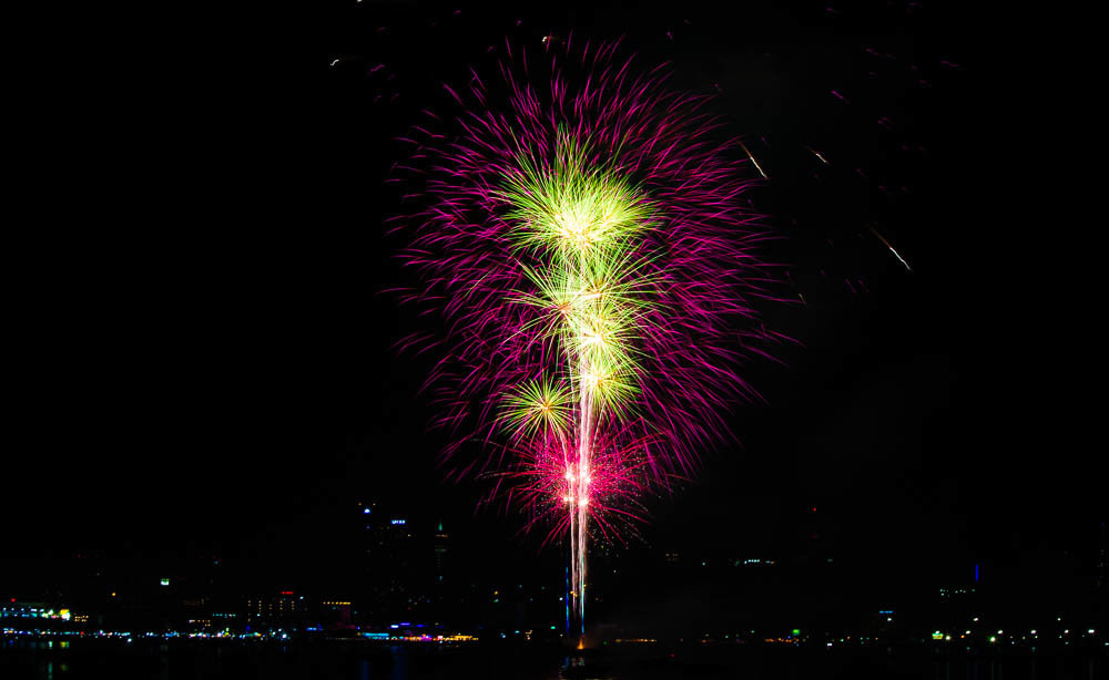 Fireworks2-0285-1.jpg