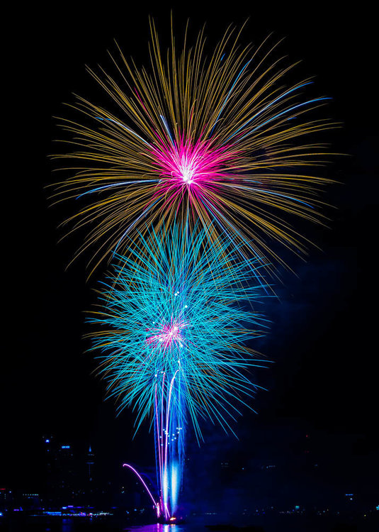 Fireworks2-0327-1.jpg