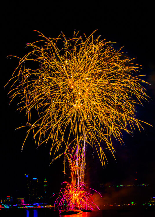 Fireworks2-0182-1.jpg
