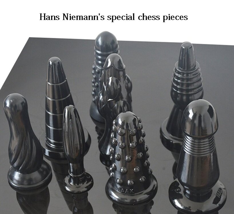 hans_niemann_chess_pieces.jpg