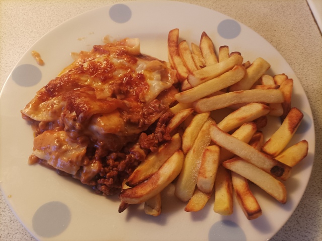 lasagne and chips 3.jpg